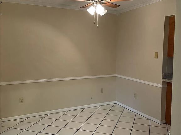 5th image of 4713 Pembrook Ln