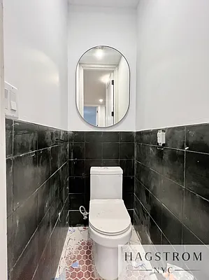 Rented by Hagstrom Management Inc | media 22