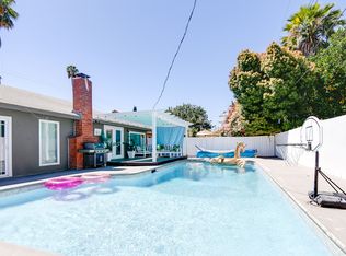 20043 Arminta St, Winnetka, CA 91306