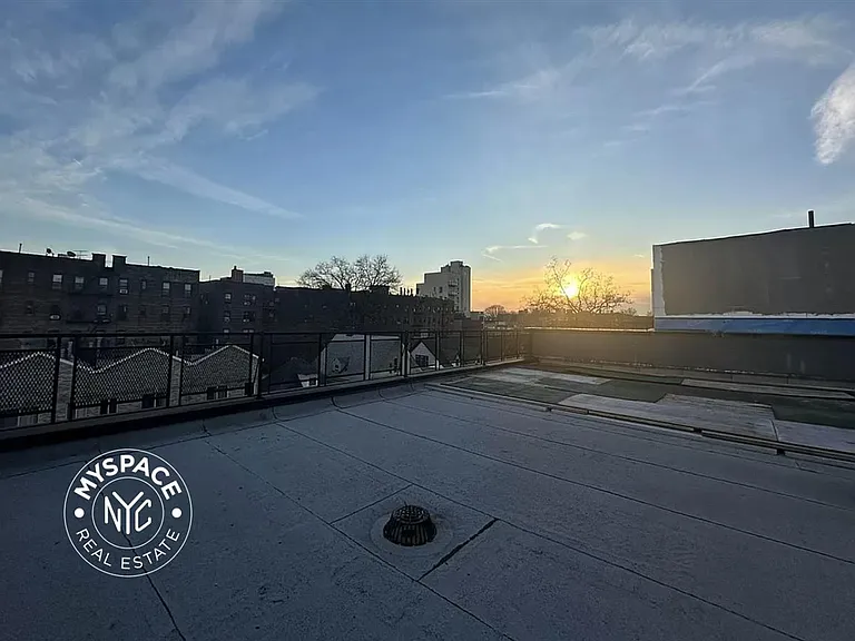335 Fenimore St #1B — Photo 15
