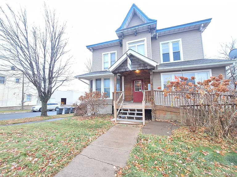 1632 London Rd — Photo 12