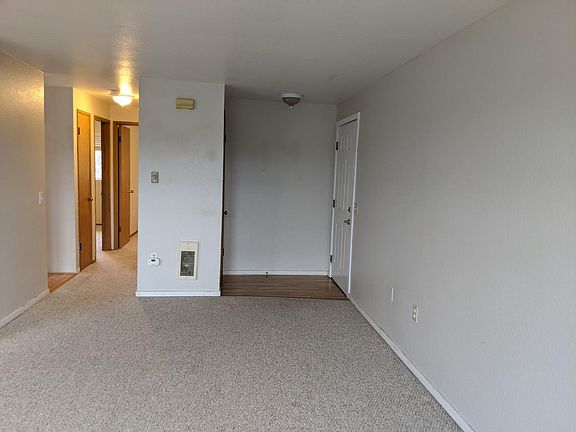 5th image of 15310 1st Ave NE APT 3