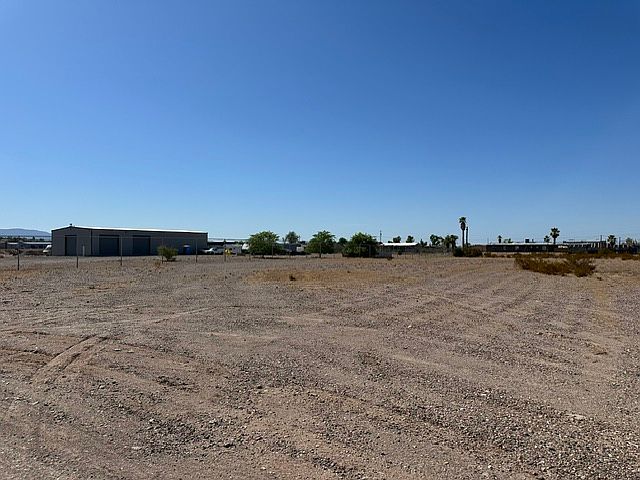 2nd image of 1340 S Cavalry Road