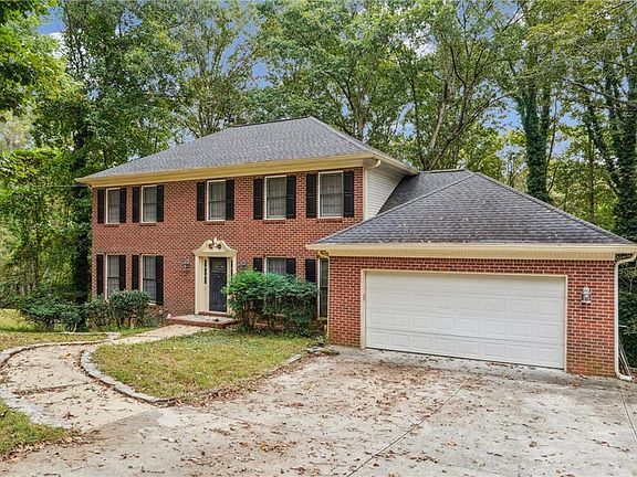 2nd image of 3732 Hollow Tree Ln SW