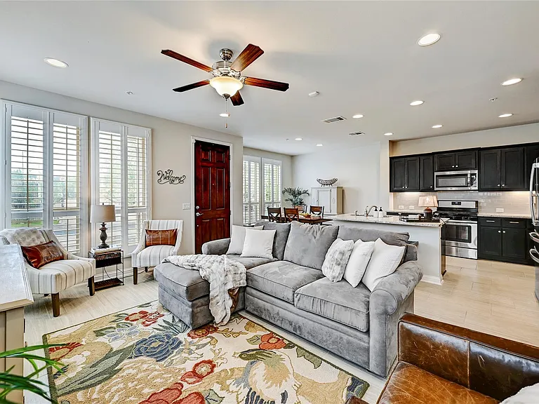 6814 E Riverside Dr #64 — Photo 4