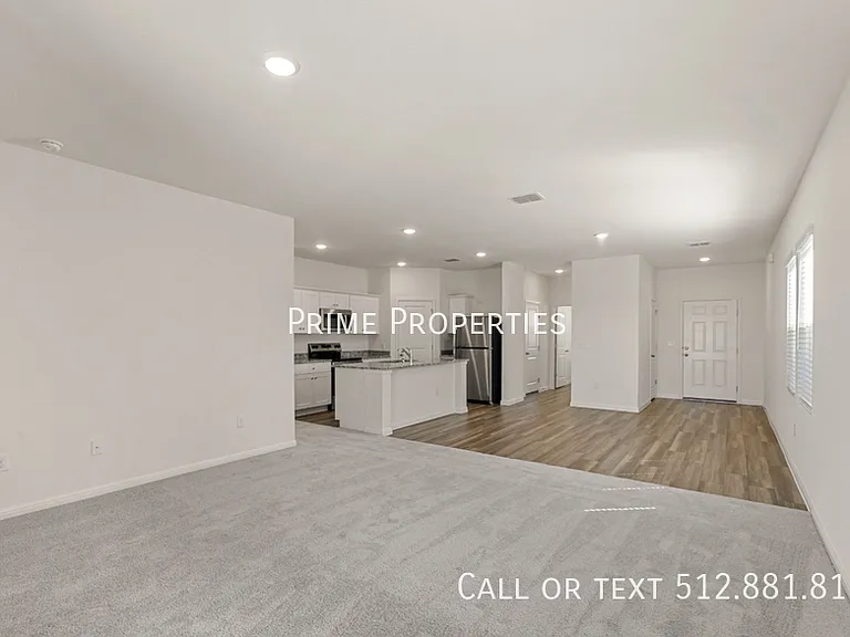 221 Wilson Springs Ln — Photo 7