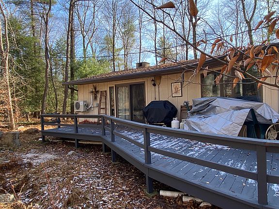 4th image of 2305 Hillcrest Dr