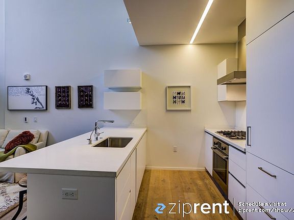 4th image of 450 Hayes St #1B