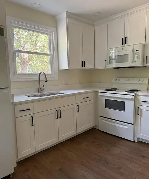 9338 River Rd — Photo 3