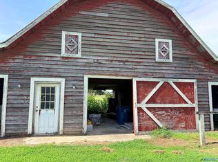 3.7 S Broad St, Albertville, AL 35950