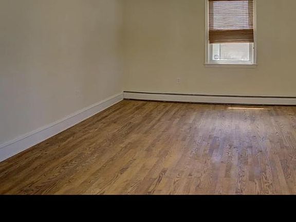 3rd image of 1412 Walnut St