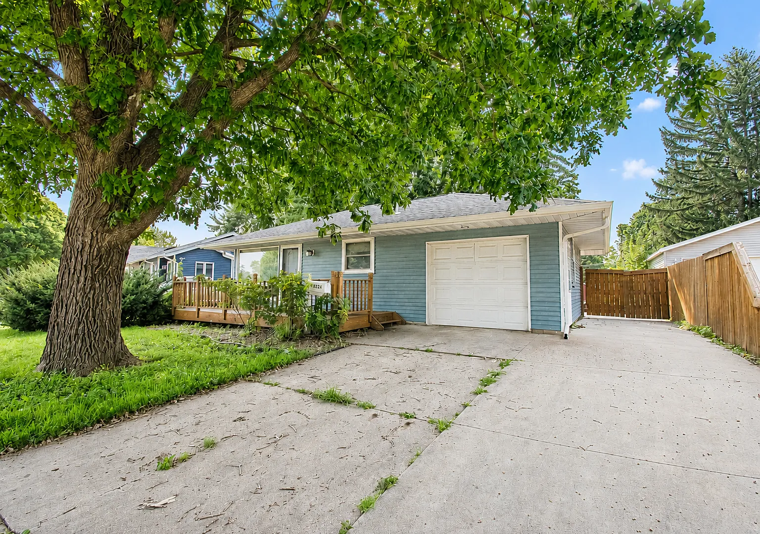 Charming Elton Hills Rambler with Finished Basement — Photo 1