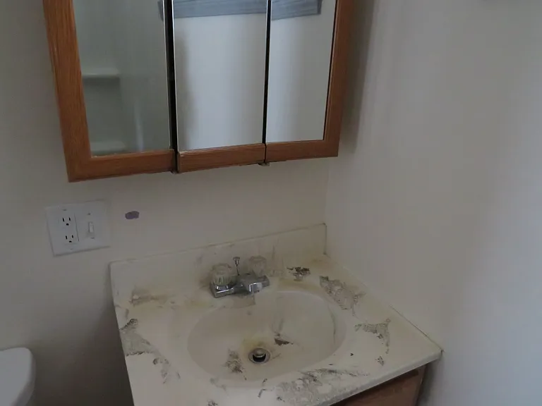 1423-25 Atkins St #1 — Photo 16