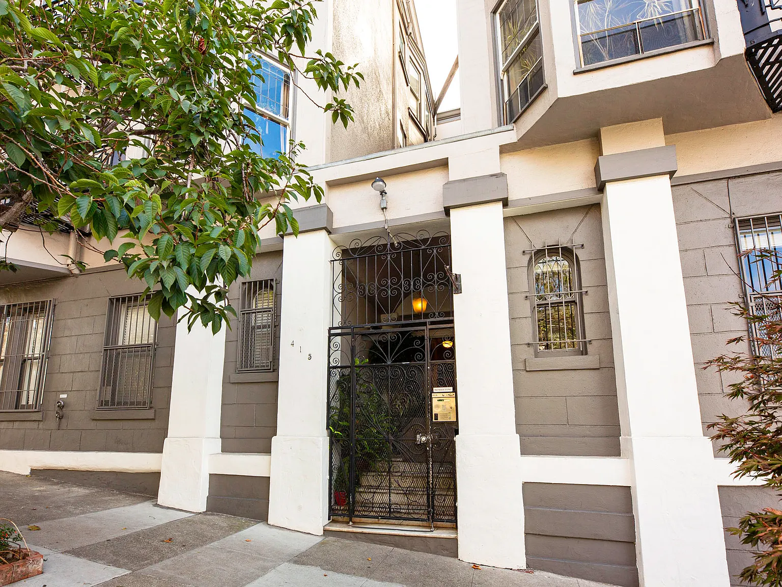 415 Buchanan — Photo 2