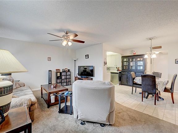 2nd image of 4109 Newport U #4109