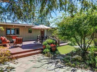 205 Holly Ln, Orinda, CA 94563