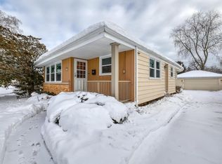 6910 N 40th St, Milwaukee, WI 53209