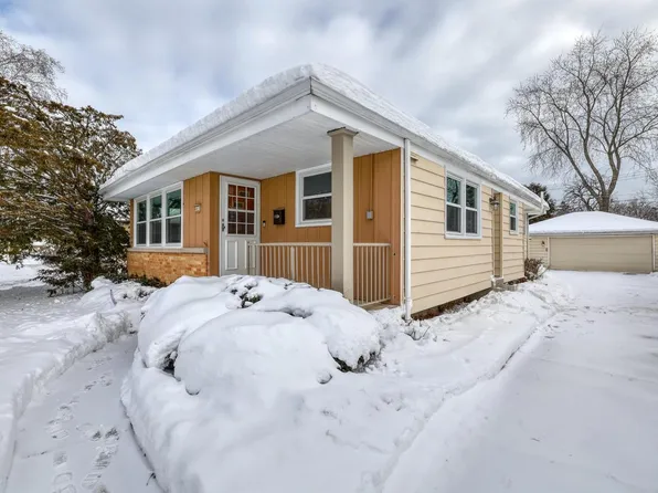 6910 North 40th STREET, Milwaukee, WI 53209