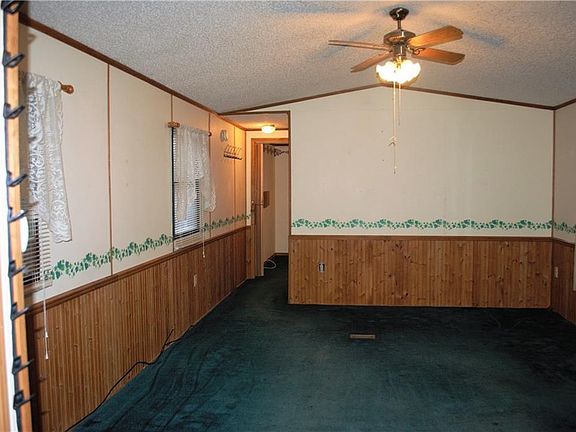 4th image of 286 Silver Creek Cir