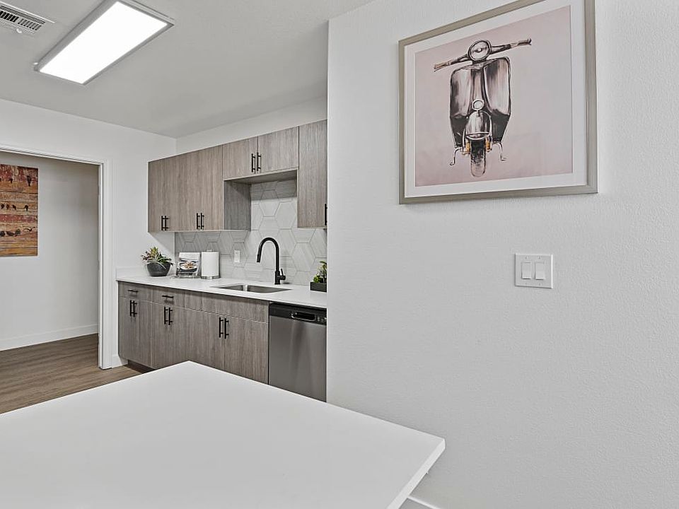 The Townhomes at Horizon Ridge, Henderson, NV, Kitchen