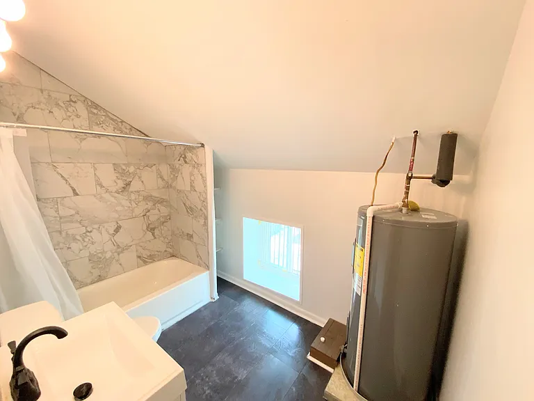 146 W High St #5 — Photo 10