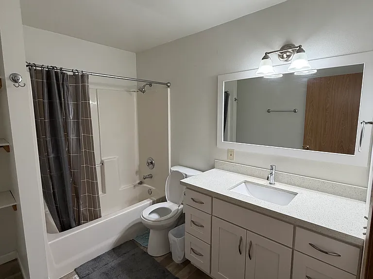15428 SE 21st Pl — Photo 13