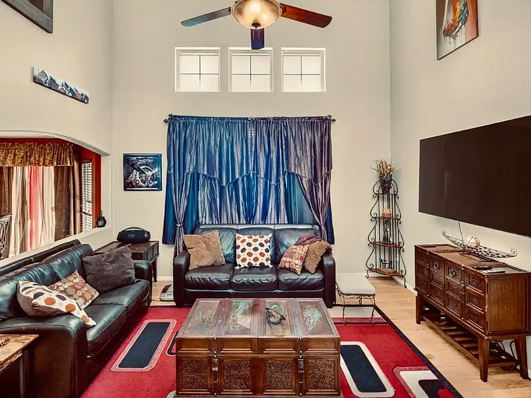20352 E Lasalle Pl — Photo 10