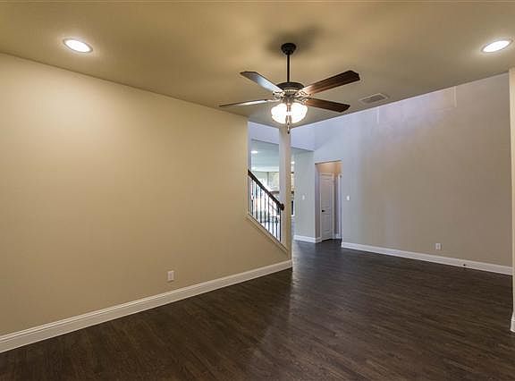 5th image of 404 Pendall Dr