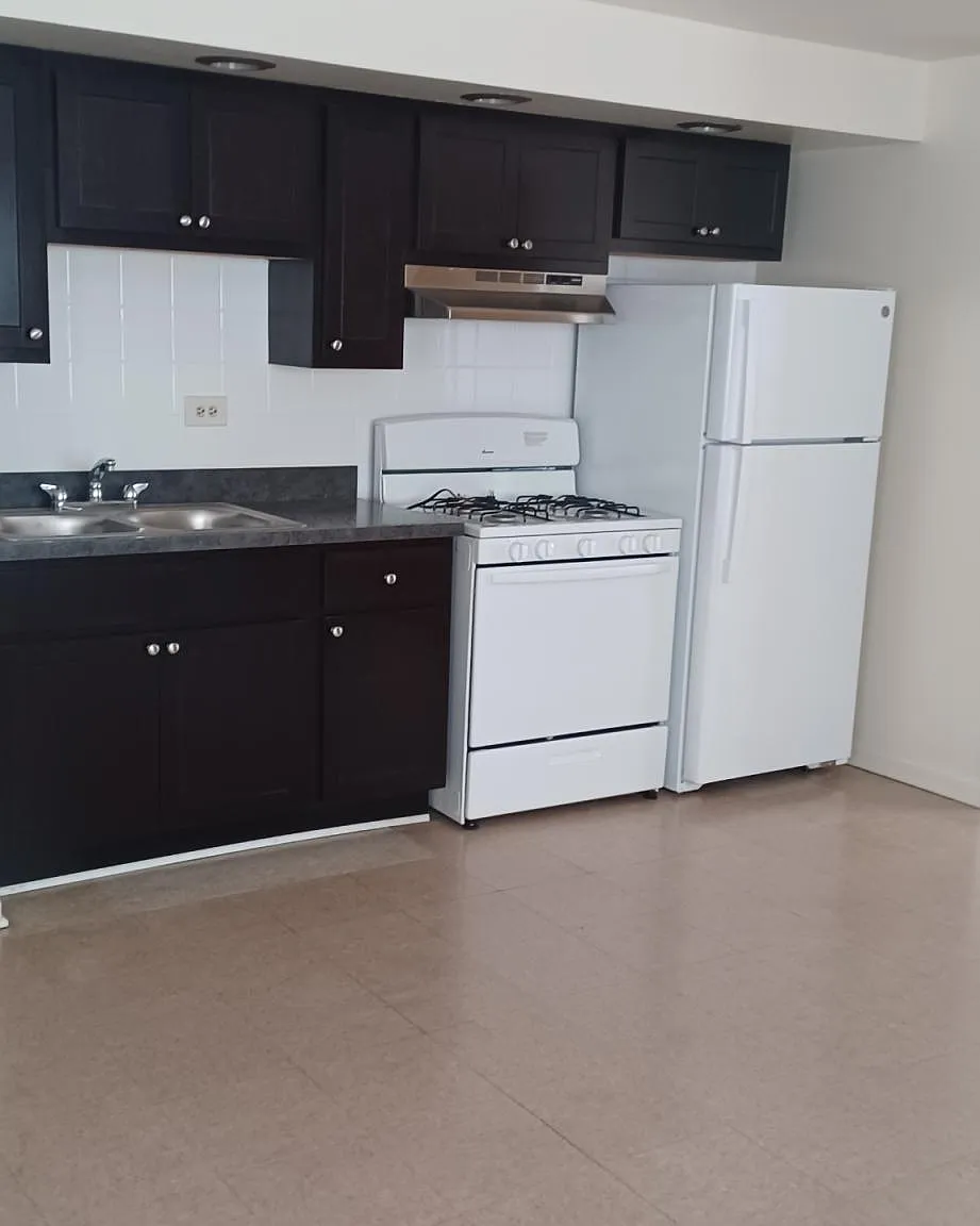 8640 S Elizabeth St — Photo 1