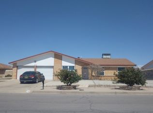 11413 Rives McBee Ln, El Paso, TX 79936