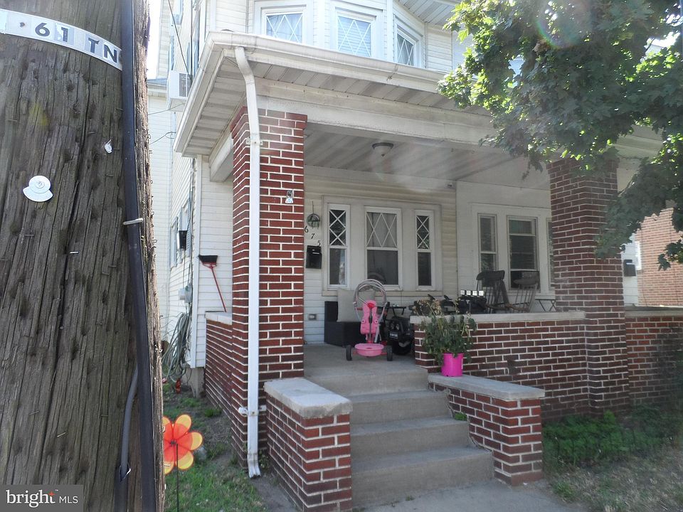 1st image of 675 S Olden Ave