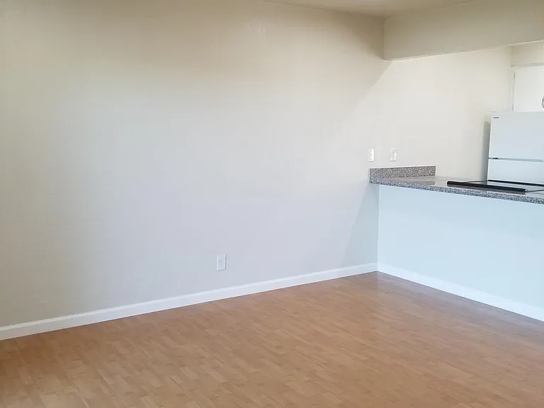 1991 Ascot Dr #2 — Photo 8