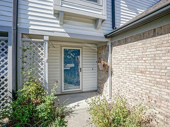 2nd image of 7026 Sea Oats Ln