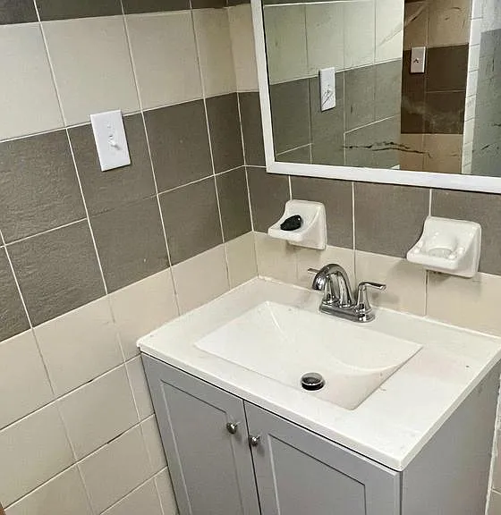 27 Sunshine Rd #1 — Photo 11