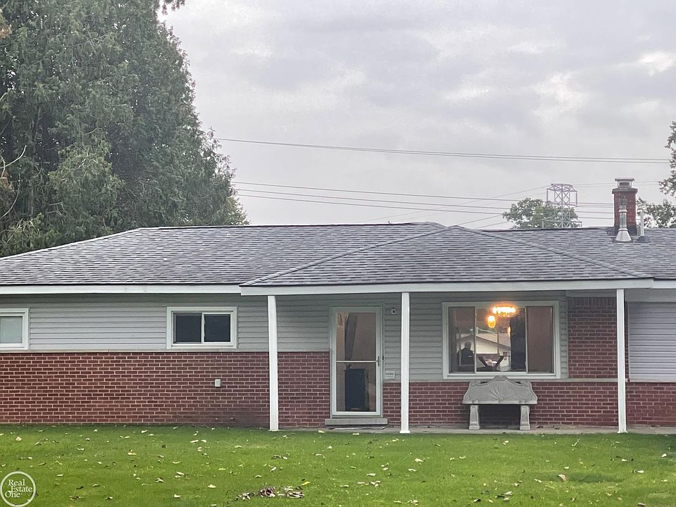 1st image of 53241 Suzanne Ave