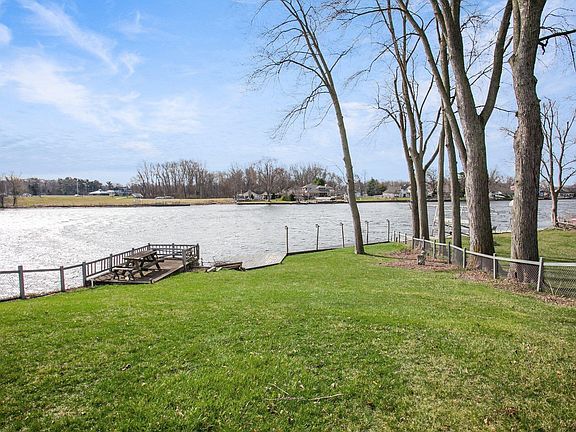 3rd image of 22098 County Road 10