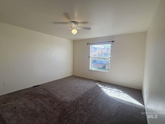 3rd image of 329 W Avenue J