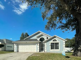 720 Lake Davenport Blvd, Davenport, FL 33837