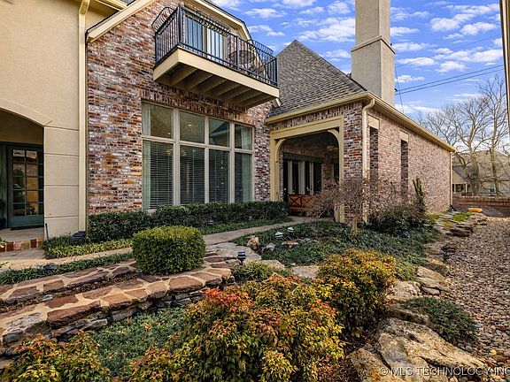 2nd image of 5904 W Orlando Cir
