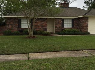 423 Candlewood Dr, Slidell, LA 70458