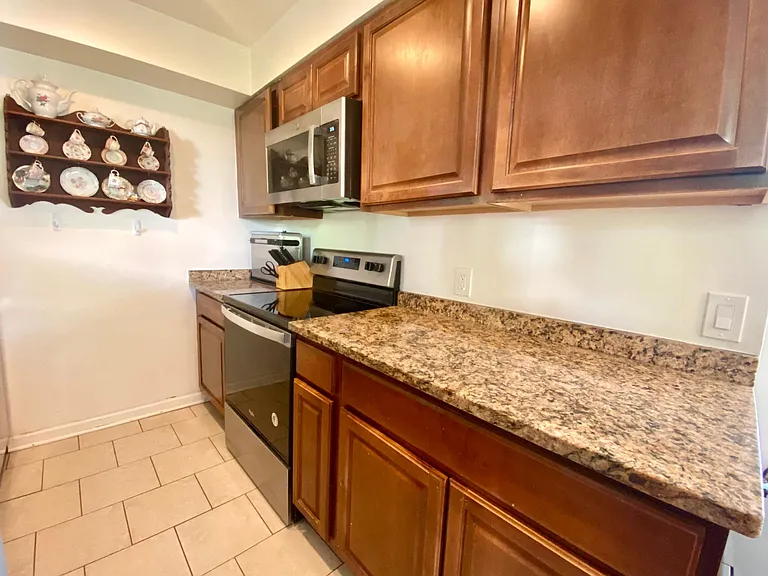 7131 Constantine Ave — Photo 6