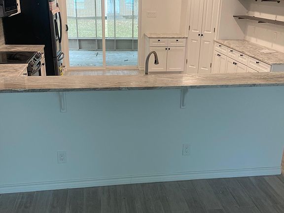 4th image of 129 Merry Mark Dr