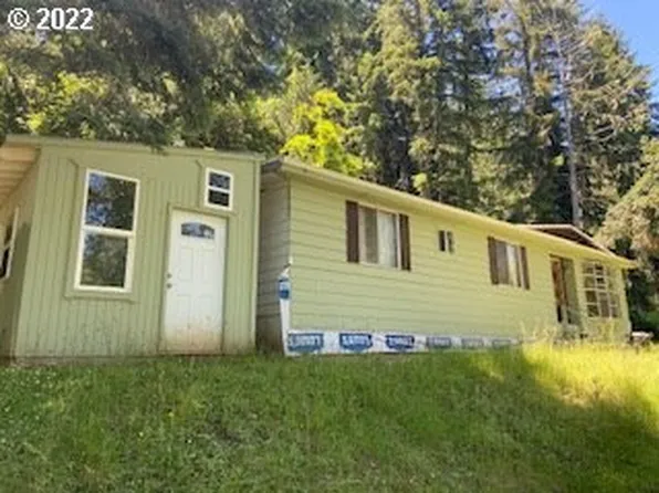 1007 Riverwood Ln, Oakland, OR 97462