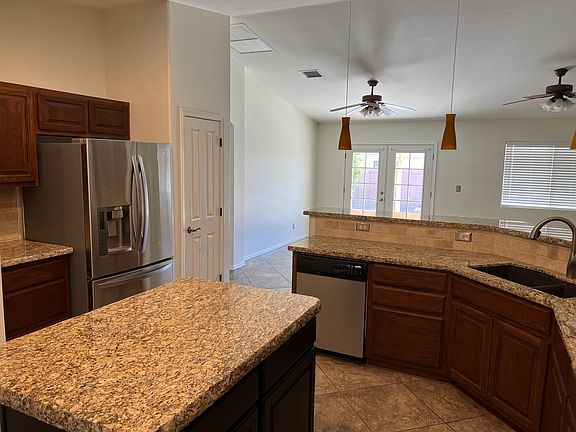 4th image of 2843 W Ribera Pl
