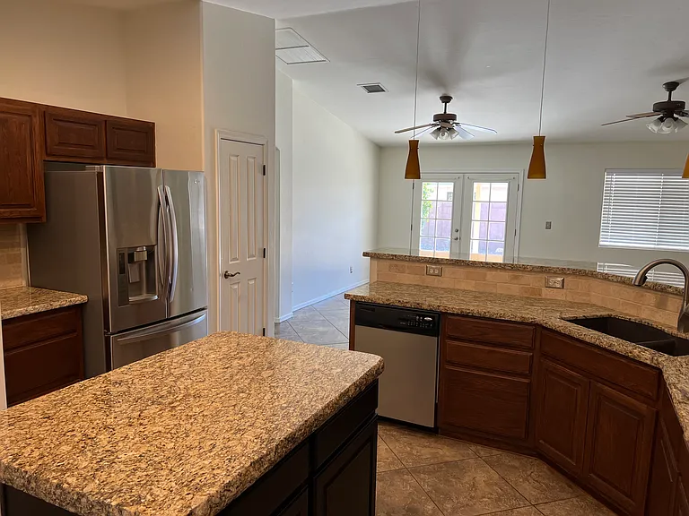 2843 W Ribera Pl — Photo 4