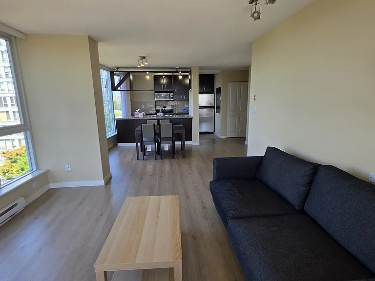 5068 Kwantlen St #1008 — Photo 5