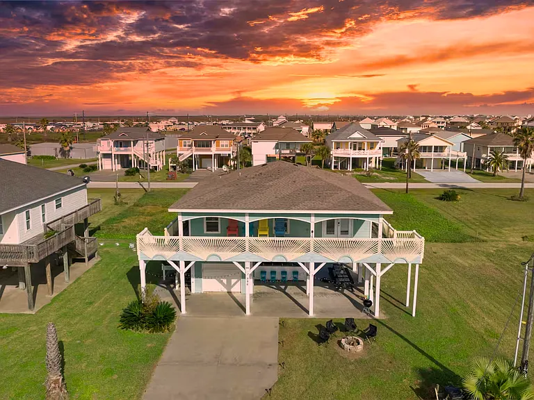 986 Bahama Dr — Photo 31