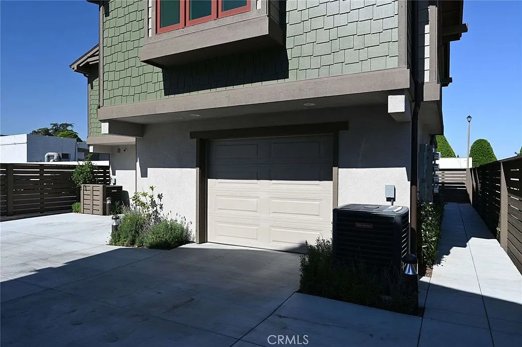 1 bed, 750 sqft, $2,695 — Photo 3