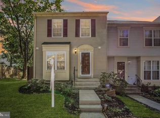 12112 Island View Cir, Germantown, MD 20874