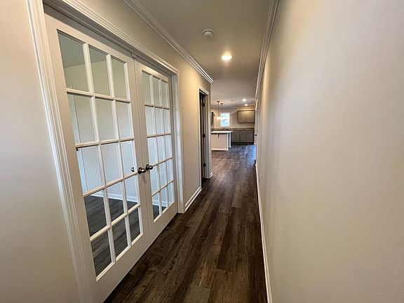 2nd image of 495 Chesapeake Dr (lot 72)
